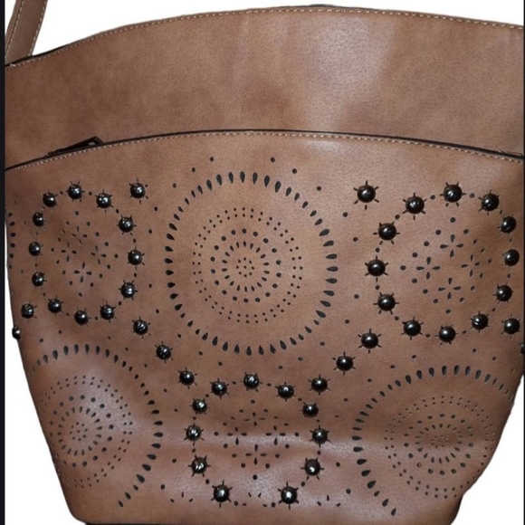 SAM & HADLEY - Picture 2 of 5